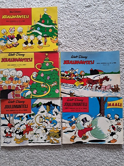 Walt Disney Joulumanteli sarjakuva-albumit