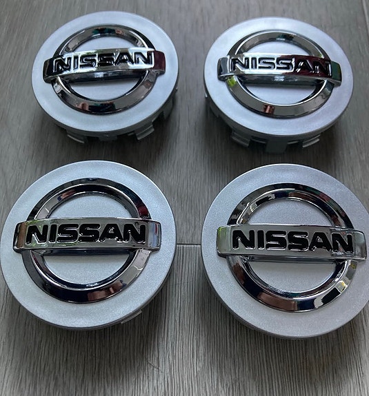 Keskimerkit Nissan vanteisiin 54mm