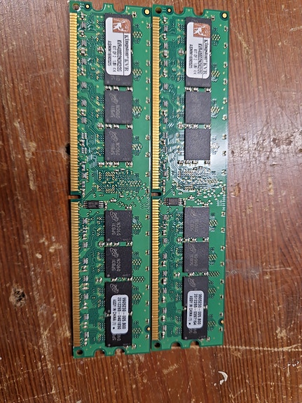 Kingston KVR DDR2 RAM-muistit
