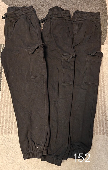 H&M housut,152