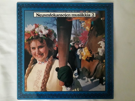 Neuvostokansojen Musiikkia 2 LP
