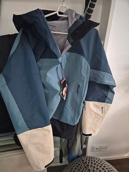 Peak Performance Vislight Gore-Tex miesten takki XL sininen