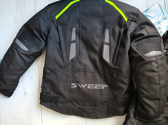 Product image 8 of 9