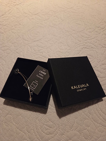 Kalevala lähde rintaneula