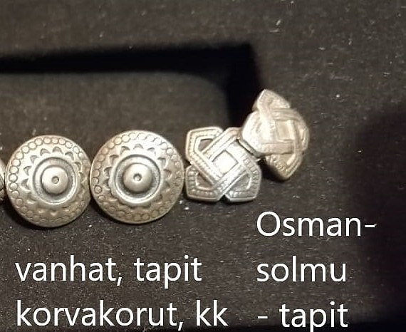 KALEVALA, 3:t erilaiset  hopeiset korvakorut + yhdet muut korvakorvakorut