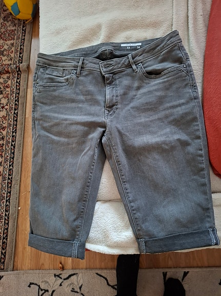 Esprit Skin Fit naisten shortsit 40 harmaa denim