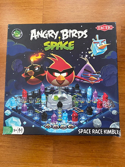 Angry Birds Space- kimblepeli