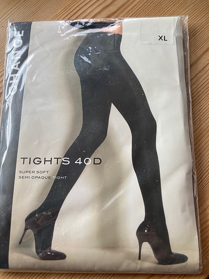 Mustat sukkahousut, XL avaamaton pakkaus.