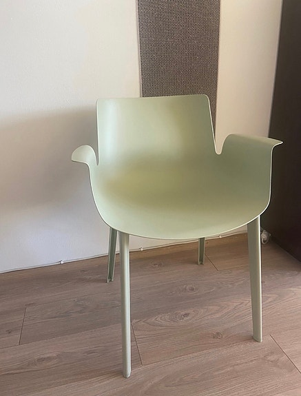 Kartell Piuma-tuoli