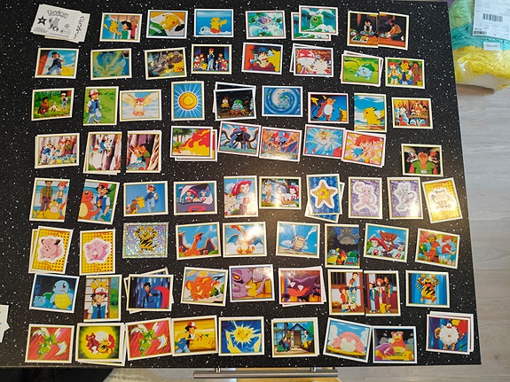Pokemon Merlin sarja 2 tarroja