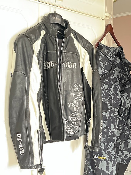 Product image 4 of 9