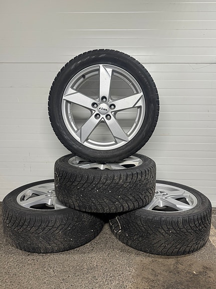Vw Vanteet Renkaat KitkaRenkaat 245/45R18 Nokia