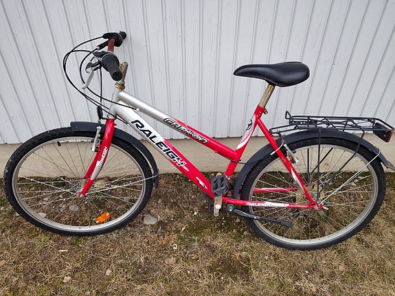 Raleigh maastopyörä