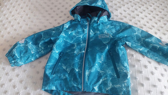 Remu uusi sininen ulkoilutakki 98 cm