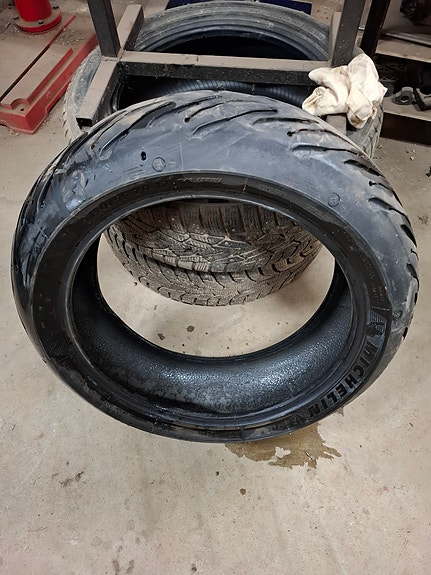 Michelin 190/55-17"