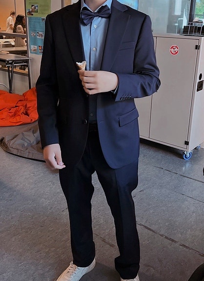 Dressmann pojan/miesten puku (S/M)
