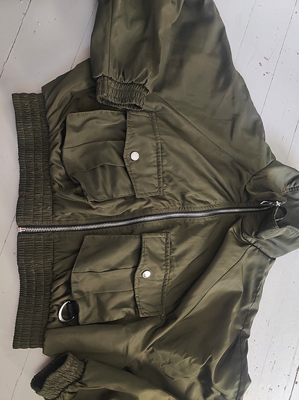 Bershka lyhyt takki