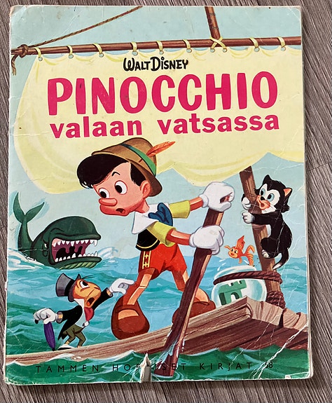 Tammi Walt Disney Pinocchio valaan vatsassa (1978) lastenkirja