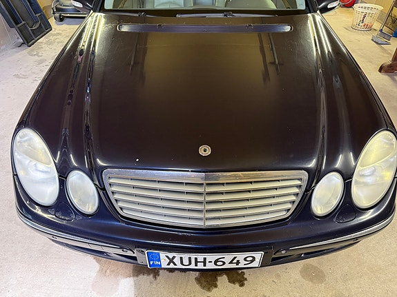 W211 konepelti