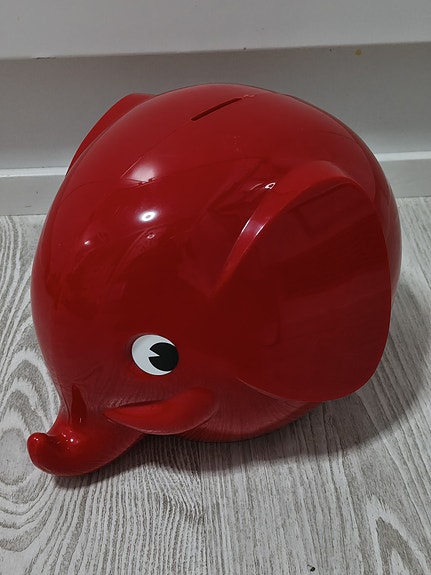 Säästöpankin iso Fantti säästölipas (punainen)