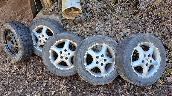Opel vectra 15" alumiinivanteet