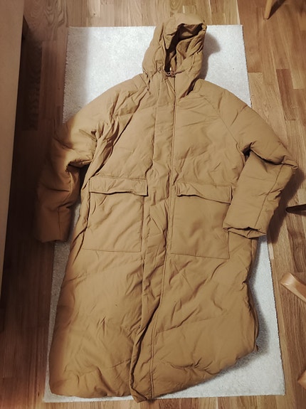 Adidas pitkä talvitakki