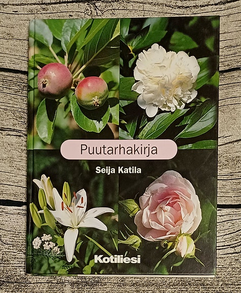 Seija Katila : Puutarhakirja