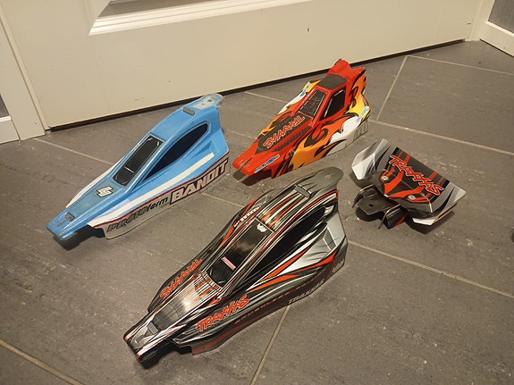 Rc-auton 1:10 korit