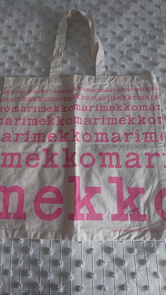 Marimekko uusi pinkki logokassi