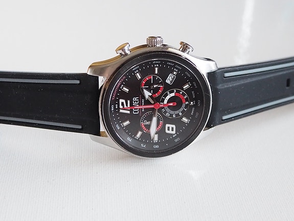 Cover Chronograph Quartz toimituskuluineen.