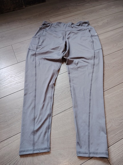 Avia merkin urheilu leggingsit