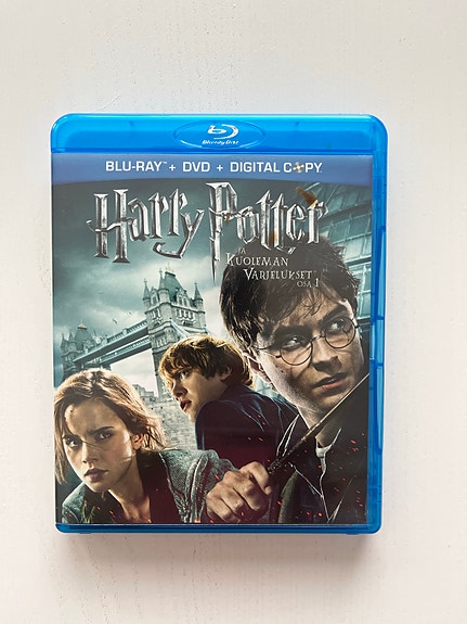 Harry Potter ja kuoleman varjelukset osa 1 Blu-ray + DVD + Digital Copy elokuva