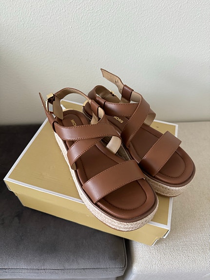 Michael Kors koko 36, uusi