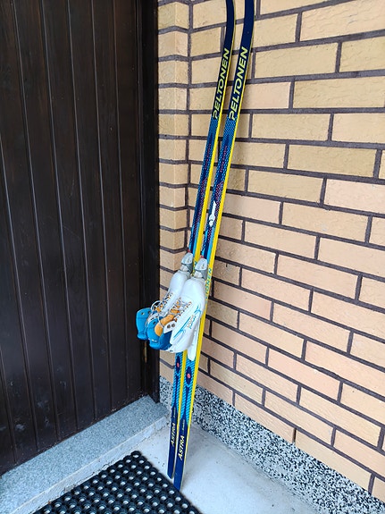 Peltosen sukset ja monot