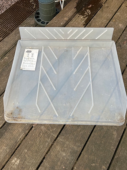 Turva-allas astianpesukoneen alle, takareunalla 60 cm