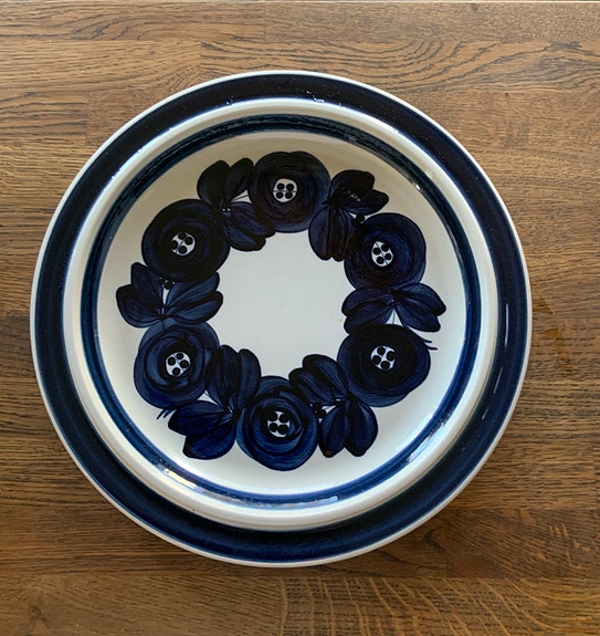 Arabia ANEMONE lautanen sininen kukkakuvio