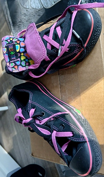 Converse 35,värikkäät, kuin uudet.