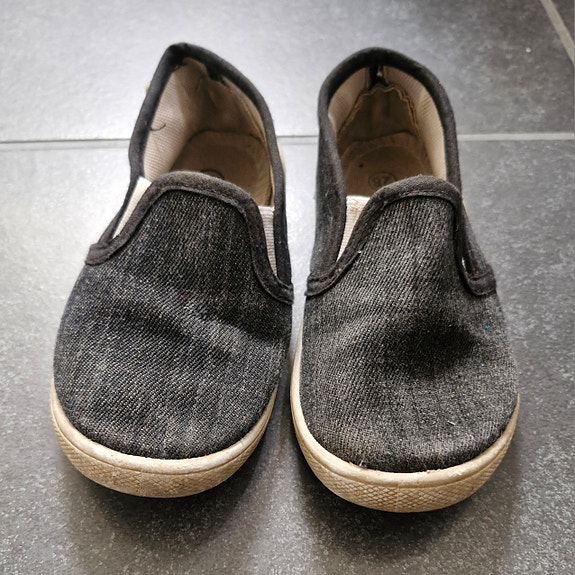 Lasten kengät koko 28