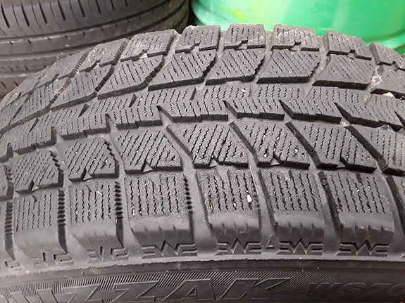 Bridgestone Blizzak WS70 2 kpl 185/65 R15