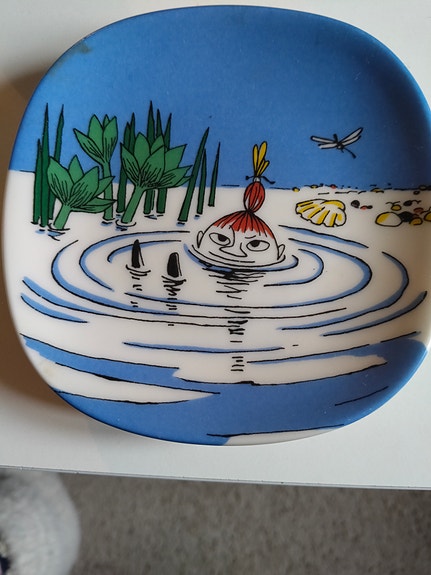 Muumi seinälautanen pikku myy