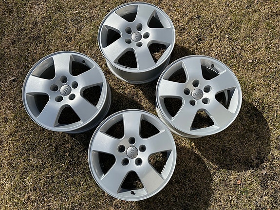 Audi OEM aluvanteet 16 🛞