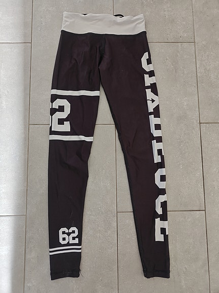 Six Deuce urheilulegginsit S