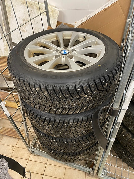 Bmw oem vanteet hyvillä nastoilla