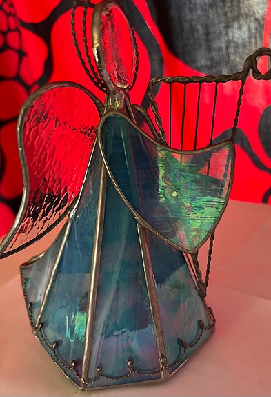Tiffany lasinen enkeli-ornamentti