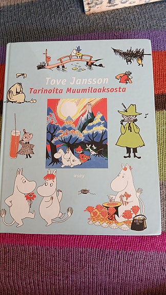 Tarinoita Muumilaaksosta