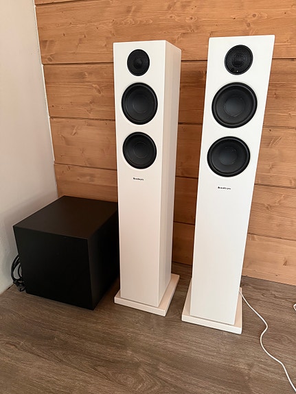 Audio pro kaiuttimet + subbari