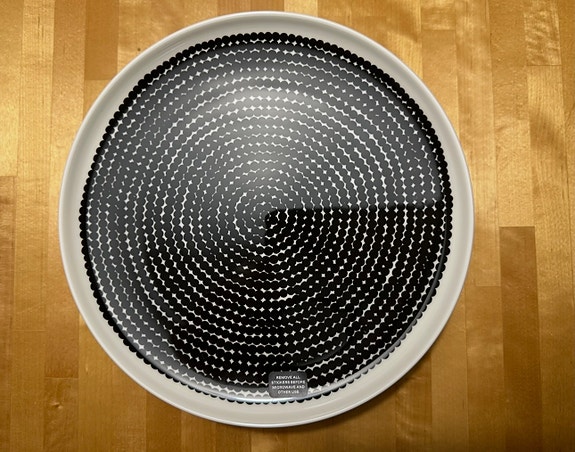 Siirtolapuutarha, Räsymatto lautanen, musta 25 cm Marimekko