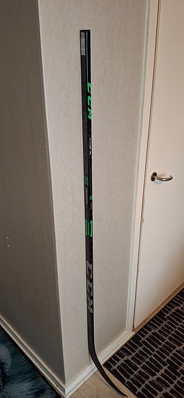 CCM JÄÄKIEKKOMAILA RIGHT