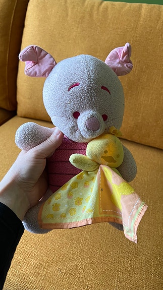 Disney Nalle Puh Nasu pehmolelu soittorasia