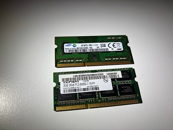 Kannettavan DDR3 SODIMM 4GB + 2GB